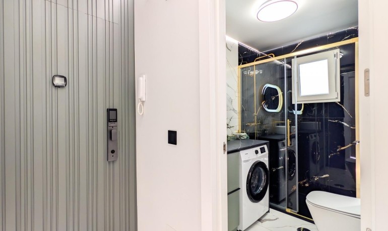 Herverkoop - Appartement / Flat -
Torrevieja*