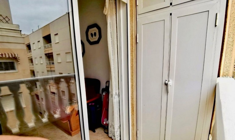 Venta - Apartamento / piso -
Torrevieja - Playa del cura