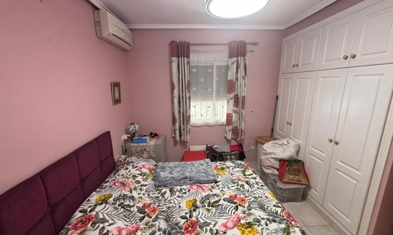 Sale - Apartment / Flat -
Cuidad Quesada* - Doña pepa