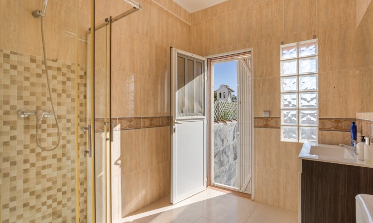 Venta - Villa -
Torrevieja - Urbanización San Luis