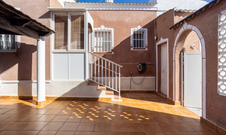 Venta - Villa -
Torrevieja - Urbanización San Luis
