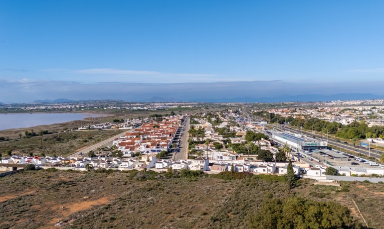 Venta - Villa -
Torrevieja - Urbanización San Luis
