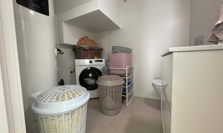 Herverkoop - Villa -
Formentera del Segura - Pueblo