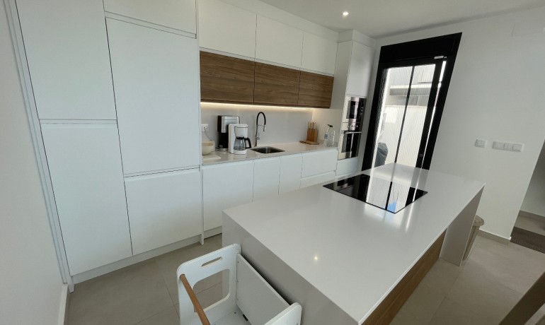 Herverkoop - Villa -
Formentera del Segura - Pueblo