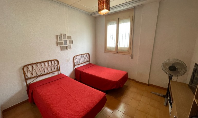 Venta - Villa -
Elche