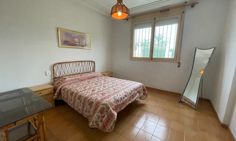 Venta - Villa -
Elche