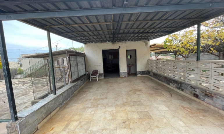 Venta - Villa -
Elche