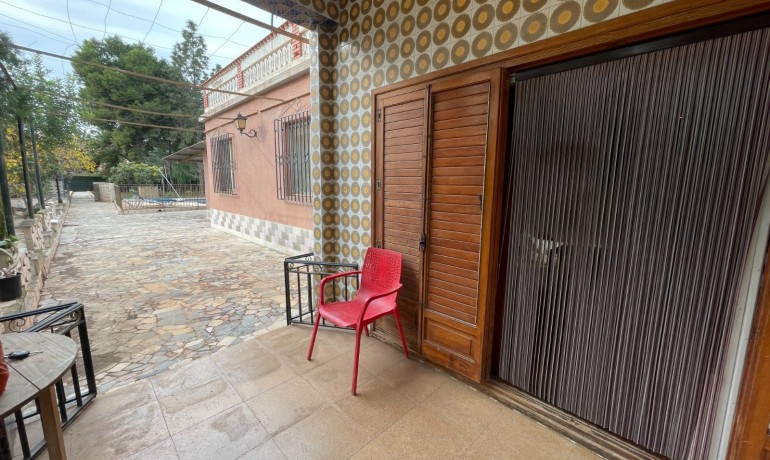 Venta - Villa -
Elche