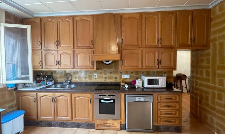 Venta - Villa -
Elche