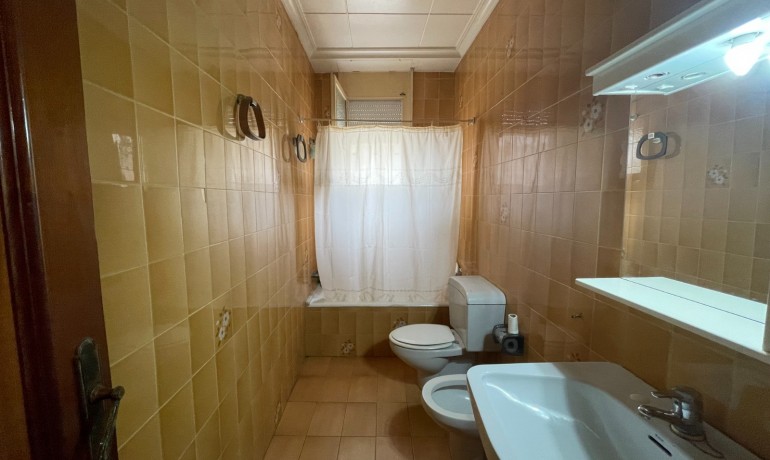 Venta - Villa -
Elche