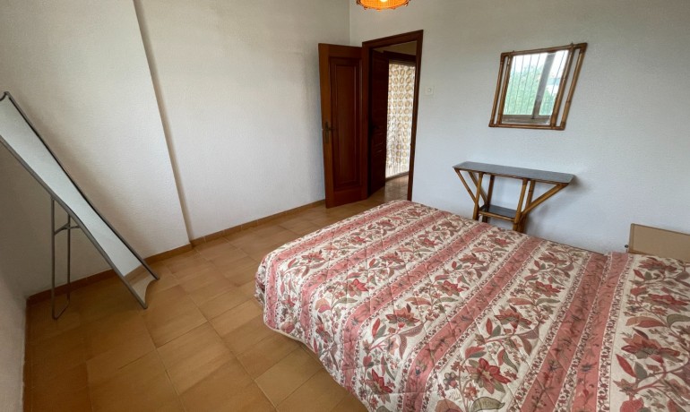 Venta - Villa -
Elche