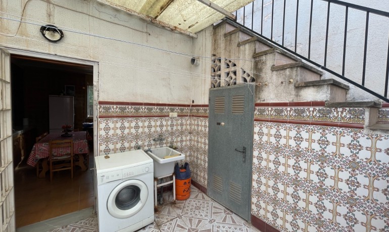 Venta - Villa -
Elche