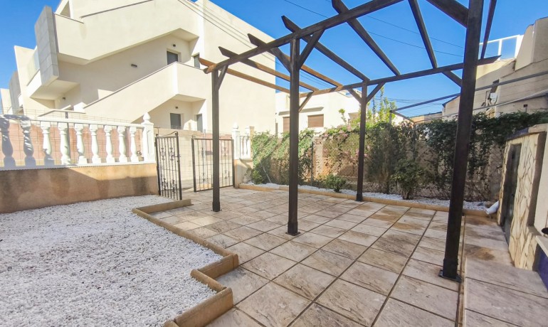 Herverkoop - Appartement / Flat -
Torrevieja* - Lago Jardin