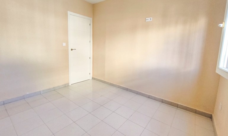 Herverkoop - Appartement / Flat -
Torrevieja* - Lago Jardin