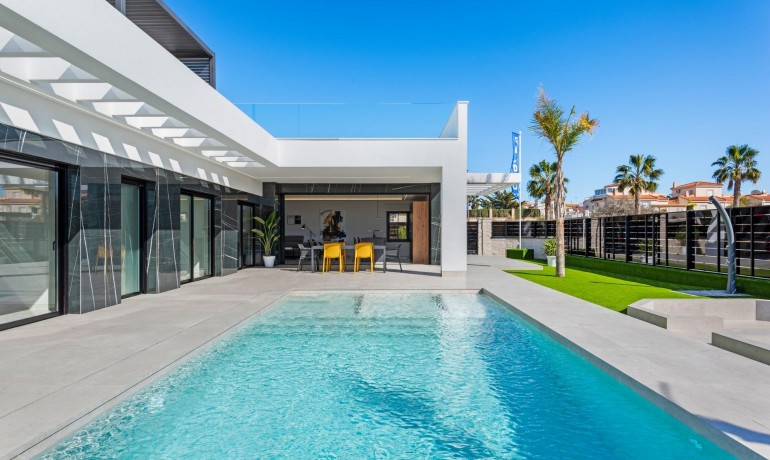 Nieuwbouw - Villa -
Algorfa* - La Finca Golf