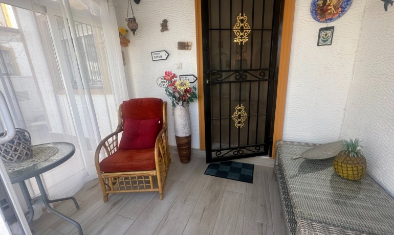 Herverkoop - Huis -
Orihuela* - Entre Naranjos Vistabella