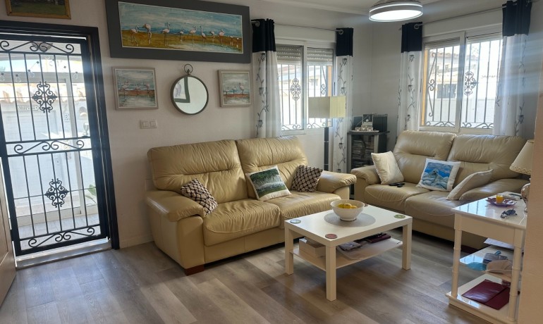 Herverkoop - Huis -
Orihuela* - Entre Naranjos Vistabella