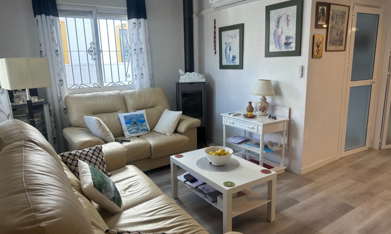 Herverkoop - Huis -
Orihuela* - Entre Naranjos Vistabella