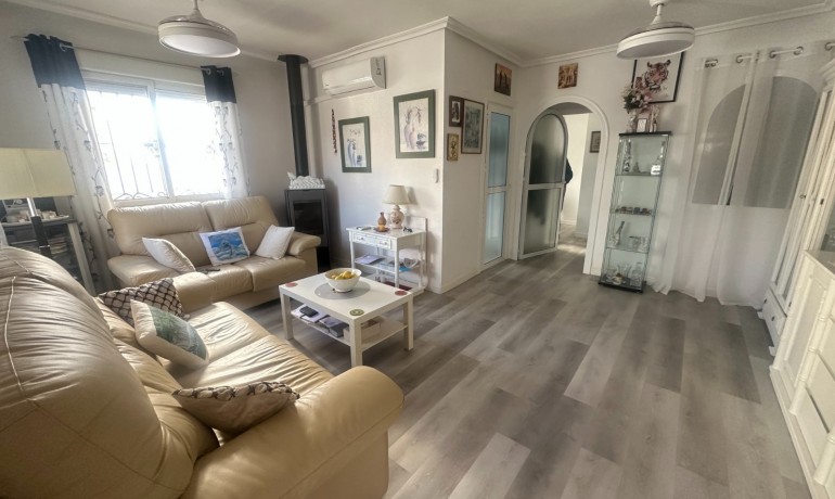 Herverkoop - Huis -
Orihuela* - Entre Naranjos Vistabella