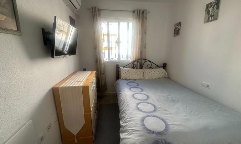 Herverkoop - Huis -
Orihuela* - Entre Naranjos Vistabella