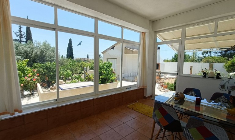 Herverkoop - Finca / Landgoed -
Albatera