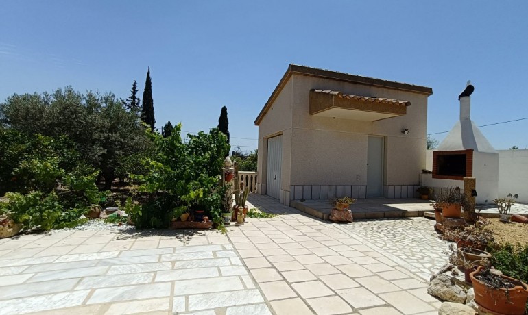 Herverkoop - Finca / Landgoed -
Albatera