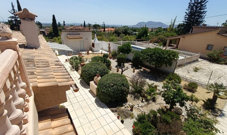 Herverkoop - Finca / Landgoed -
Albatera