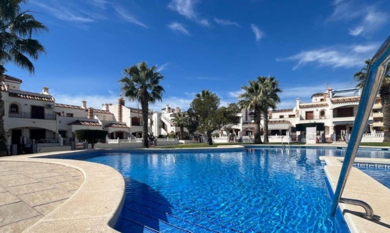 Herverkoop - Appartement / Flat -
Playa Flamenca