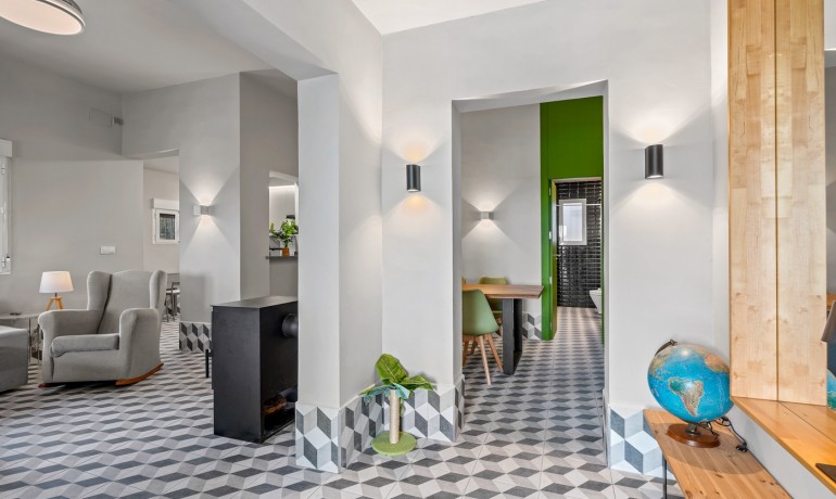 Herverkoop - Villa -
Elche* - Elche/Elx