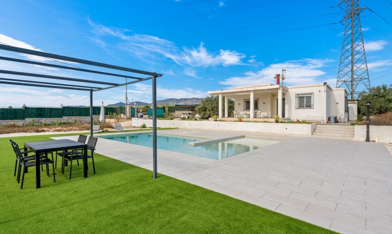 Herverkoop - Villa -
Elche* - Elche/Elx