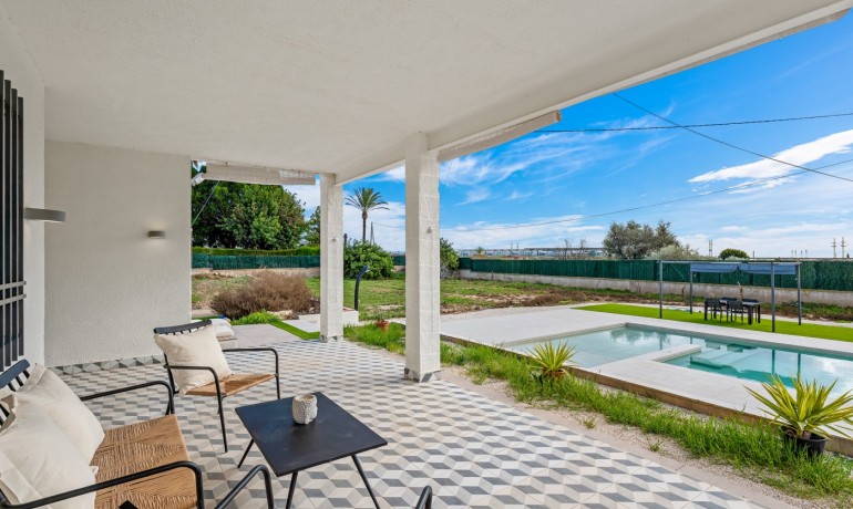 Herverkoop - Villa -
Elche* - Elche/Elx