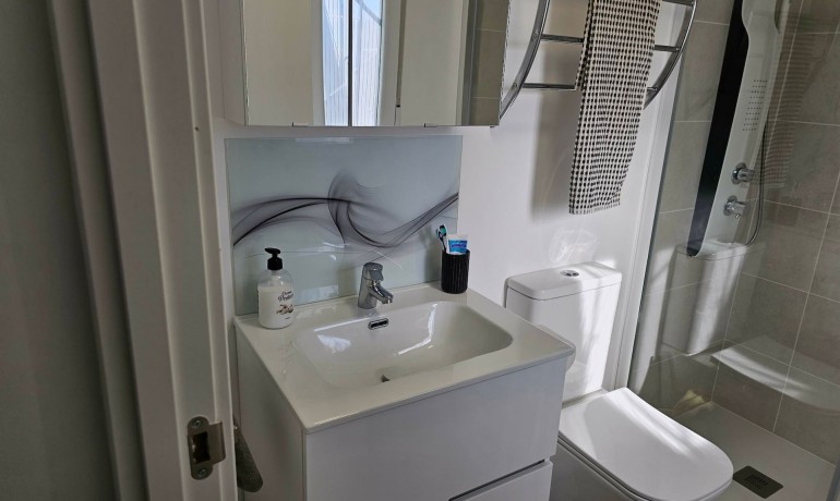 Herverkoop - Villa -
La Marina