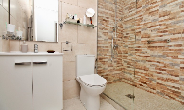 Venta - Apartamento / piso -
Villamartin