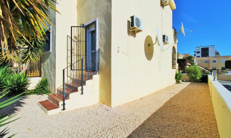 Venta - Apartamento / piso -
Villamartin