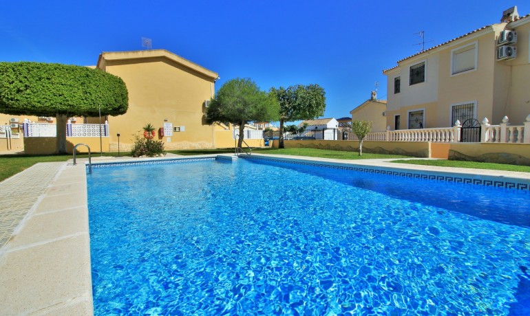 Venta - Apartamento / piso -
Villamartin