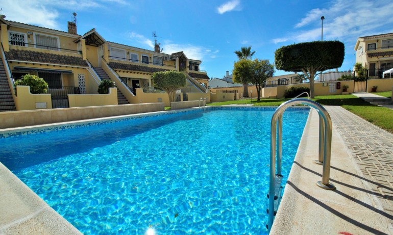 Venta - Apartamento / piso -
Villamartin