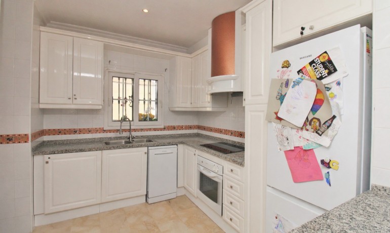 Herverkoop - Huis -
Villamartin - Los Dolses