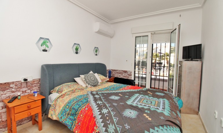 Herverkoop - Huis -
Villamartin - Los Dolses