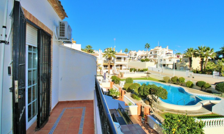 Herverkoop - Huis -
Villamartin - Los Dolses