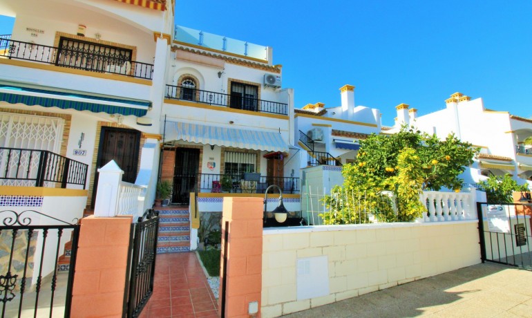 Herverkoop - Huis -
Villamartin - Los Dolses