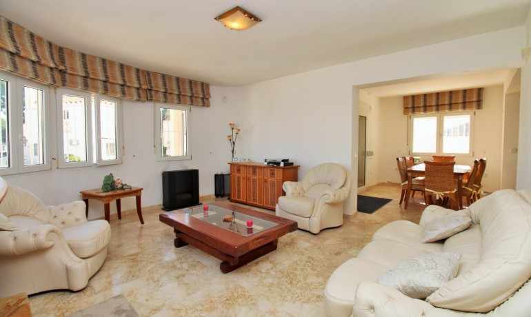 Herverkoop - Villa -
Las Ramblas