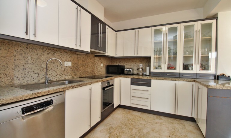 Herverkoop - Villa -
Las Ramblas