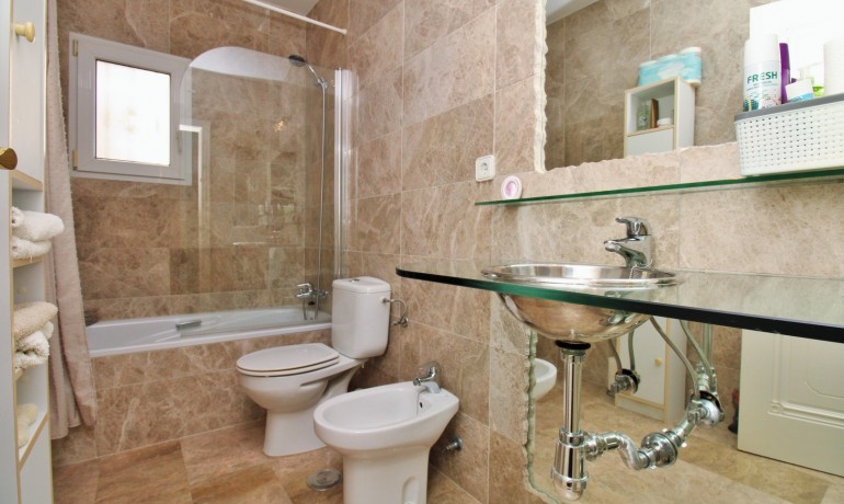 Herverkoop - Villa -
Las Ramblas