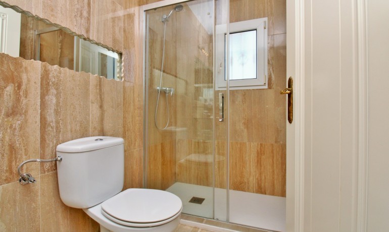 Herverkoop - Villa -
Las Ramblas