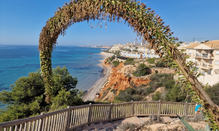 Herverkoop - Villa -
Las Ramblas