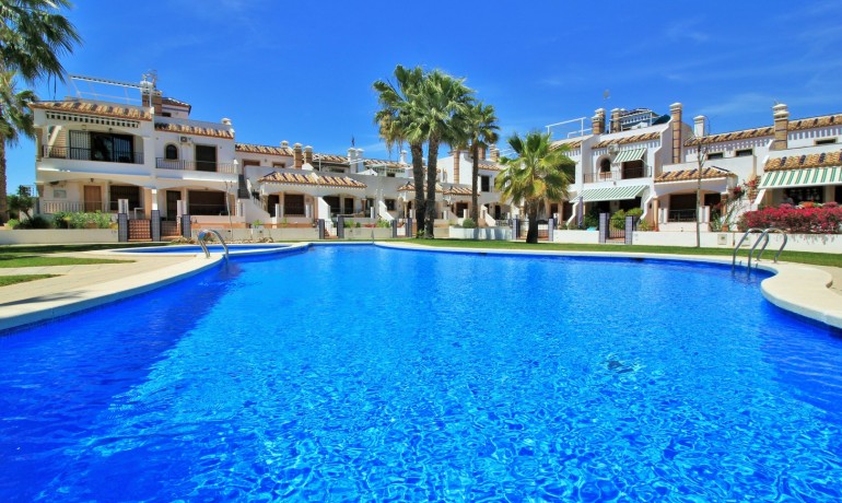 Herverkoop - Huis -
Villamartin - PAU 8