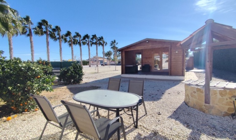 Herverkoop - Villa -
El Mudamiento