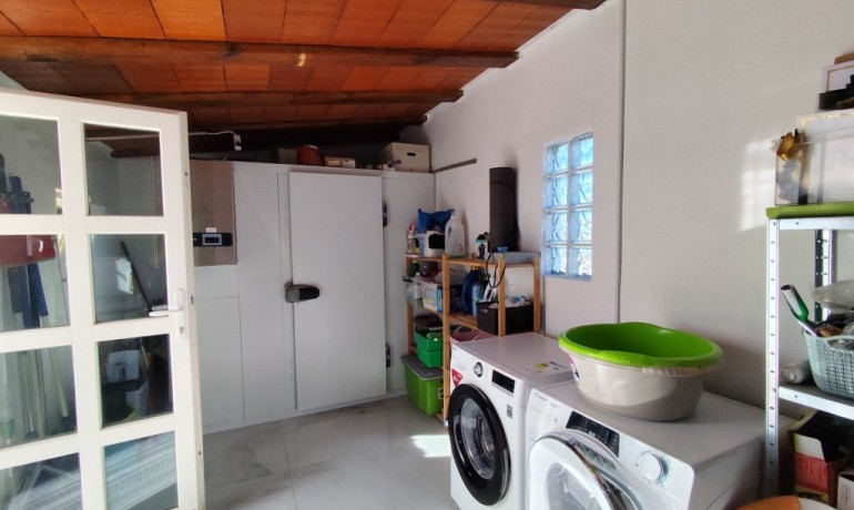 Herverkoop - Villa -
El Mudamiento