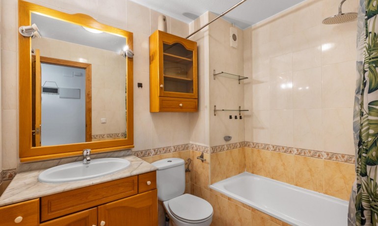 Herverkoop - Appartement / Flat -
Torrevieja* - Playa del cura