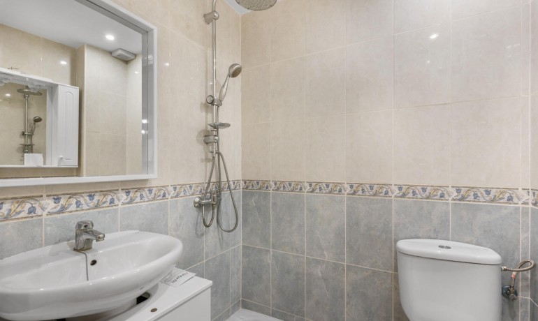 Venta - Apartamento / piso -
Torrevieja - torrevieja